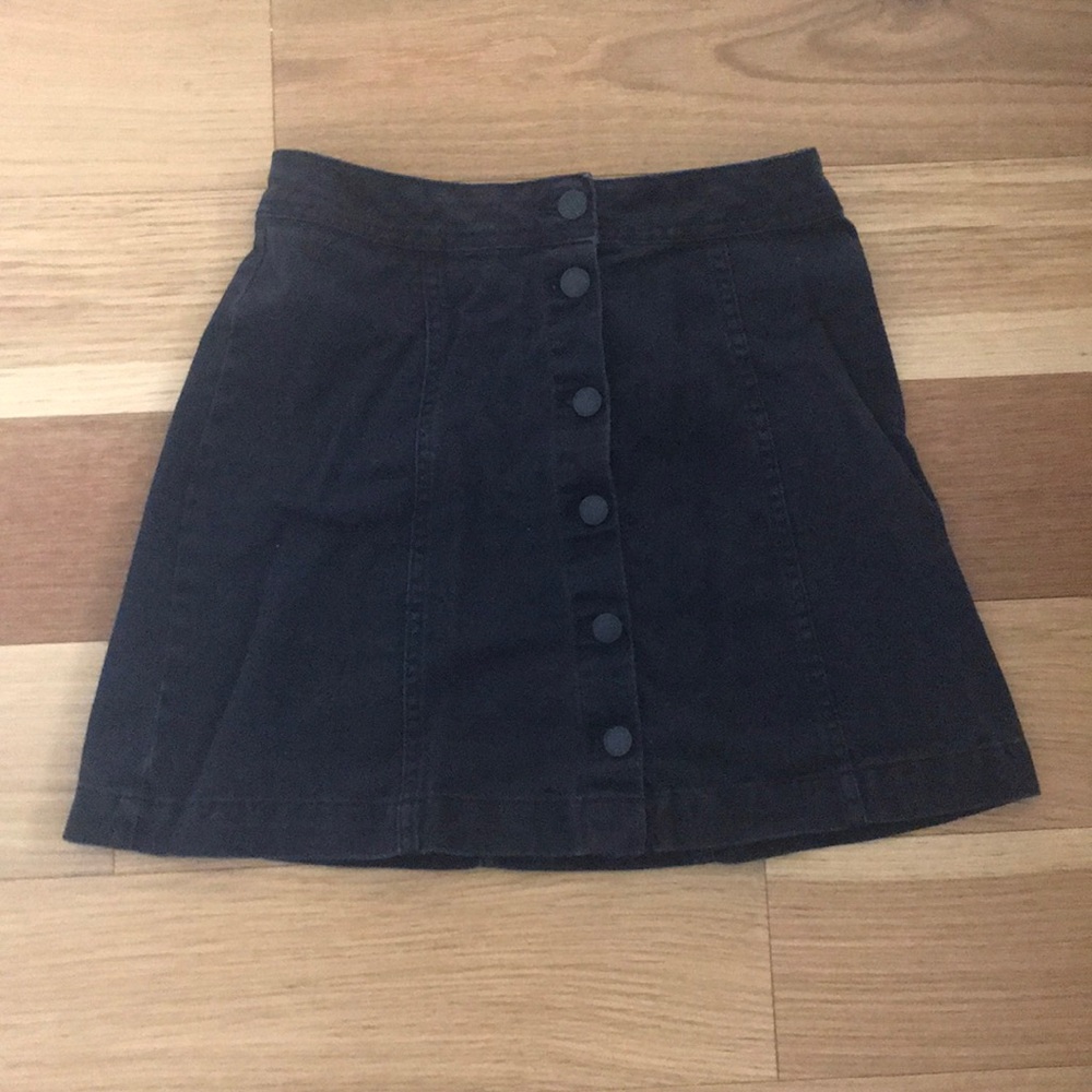 Black button down the front skirt